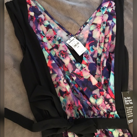 Dress - Picture 3 of 4